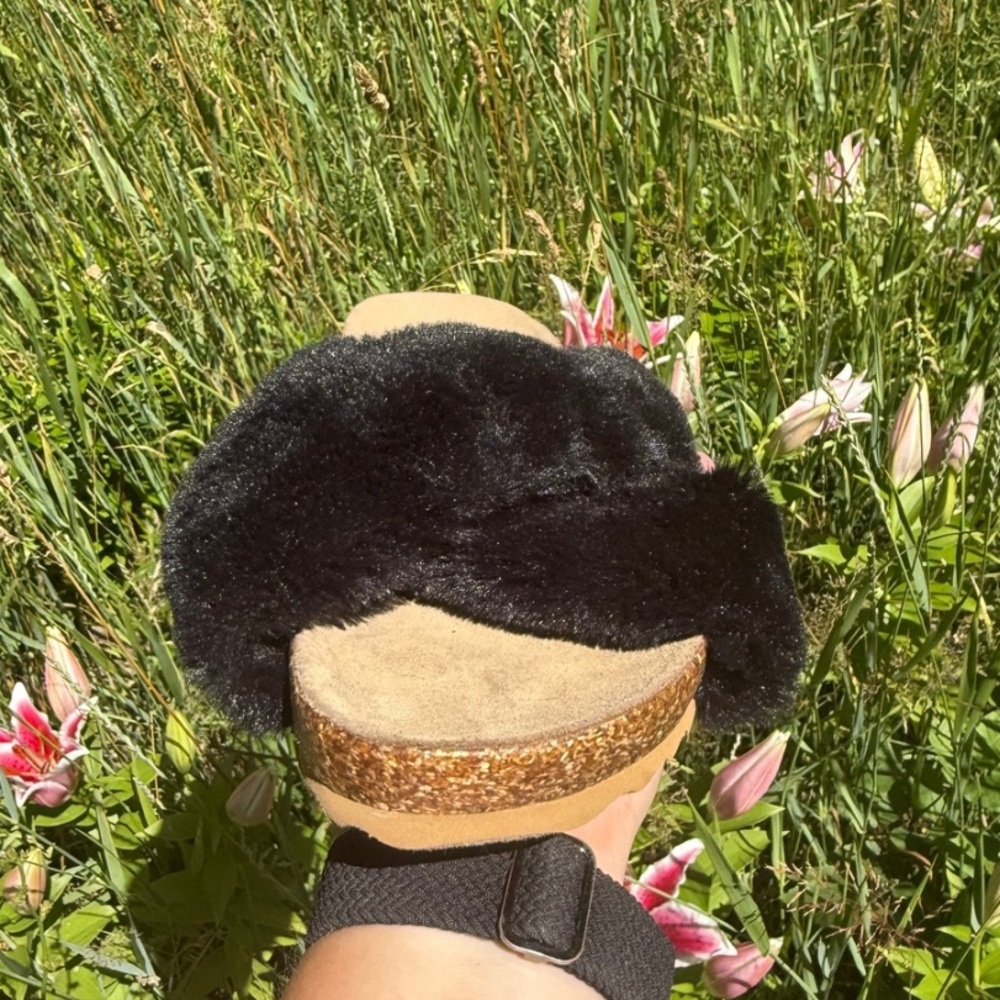 Vince Camuto Black Faux Fur Cork Slides Women’s 7 | Cozy Fall Sandals - Picture 5 of 7